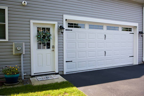 24/7 Emergency Garage Door Panel Replacement experts in Galva, KS